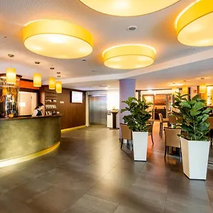 **** Otel Stadthotel Am Roemerturm Almanya