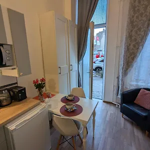 https://ks-apartments.find-berlin-hotels.com