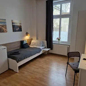 https://zimmervermietung-berlin-mertens.find-berlin-hotels.com